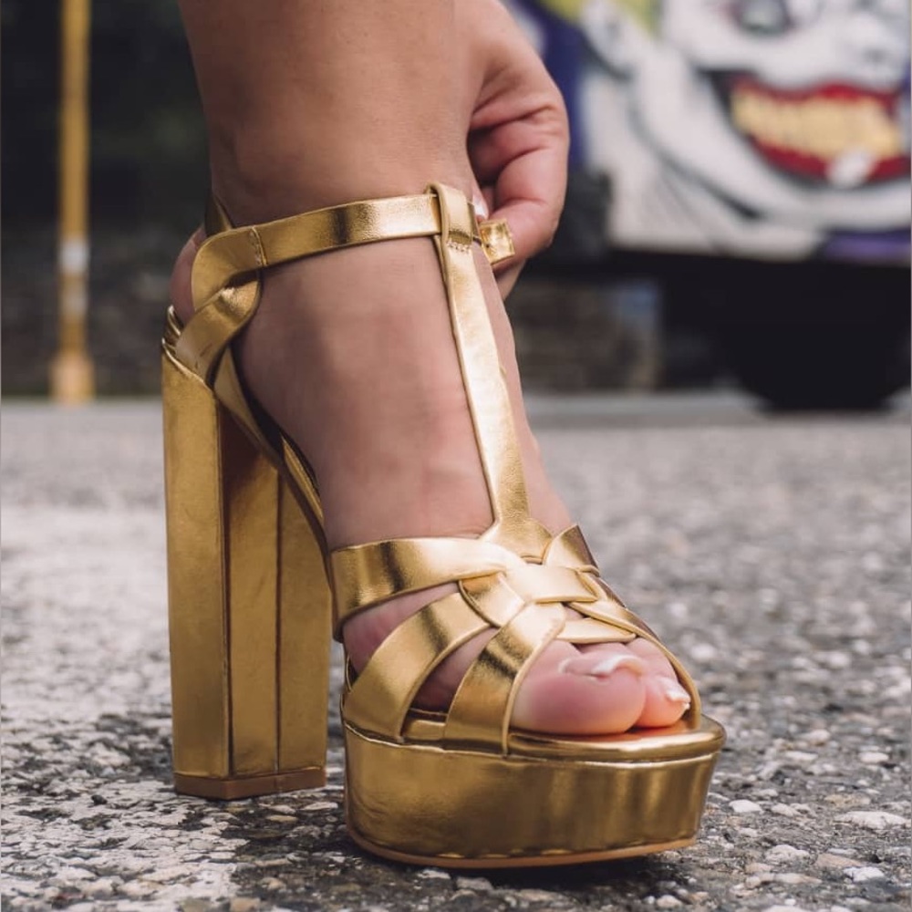 GOLD PLATFORM HEEL